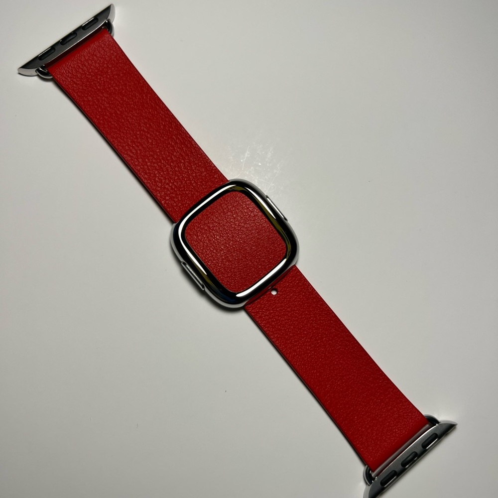 Apple Watch Modern Buckle Band 38mm 40mm 41mm scarlet red